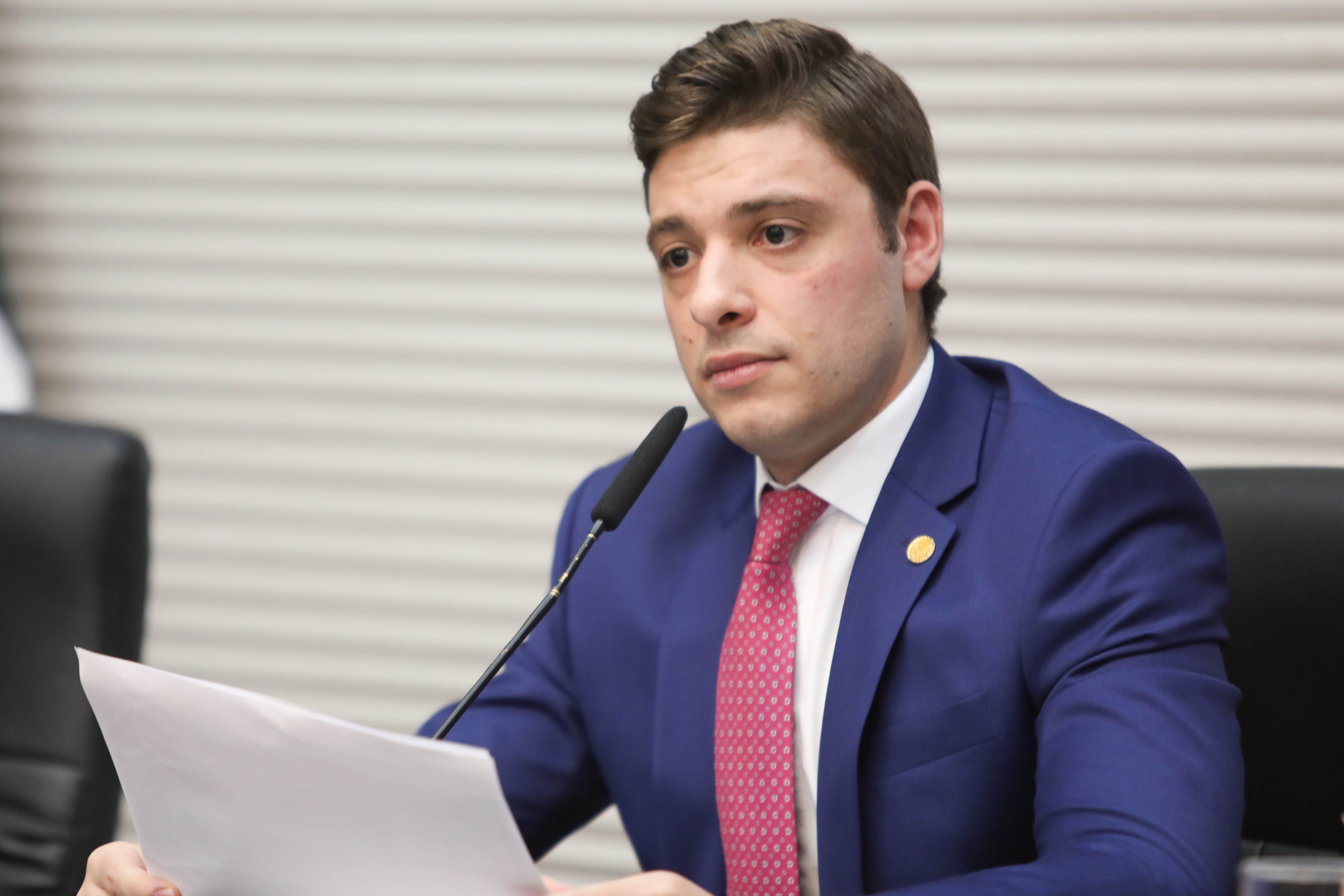 CPI da ENEL presidida por Thiago Auricchio aprova convocação de presidente da empresa